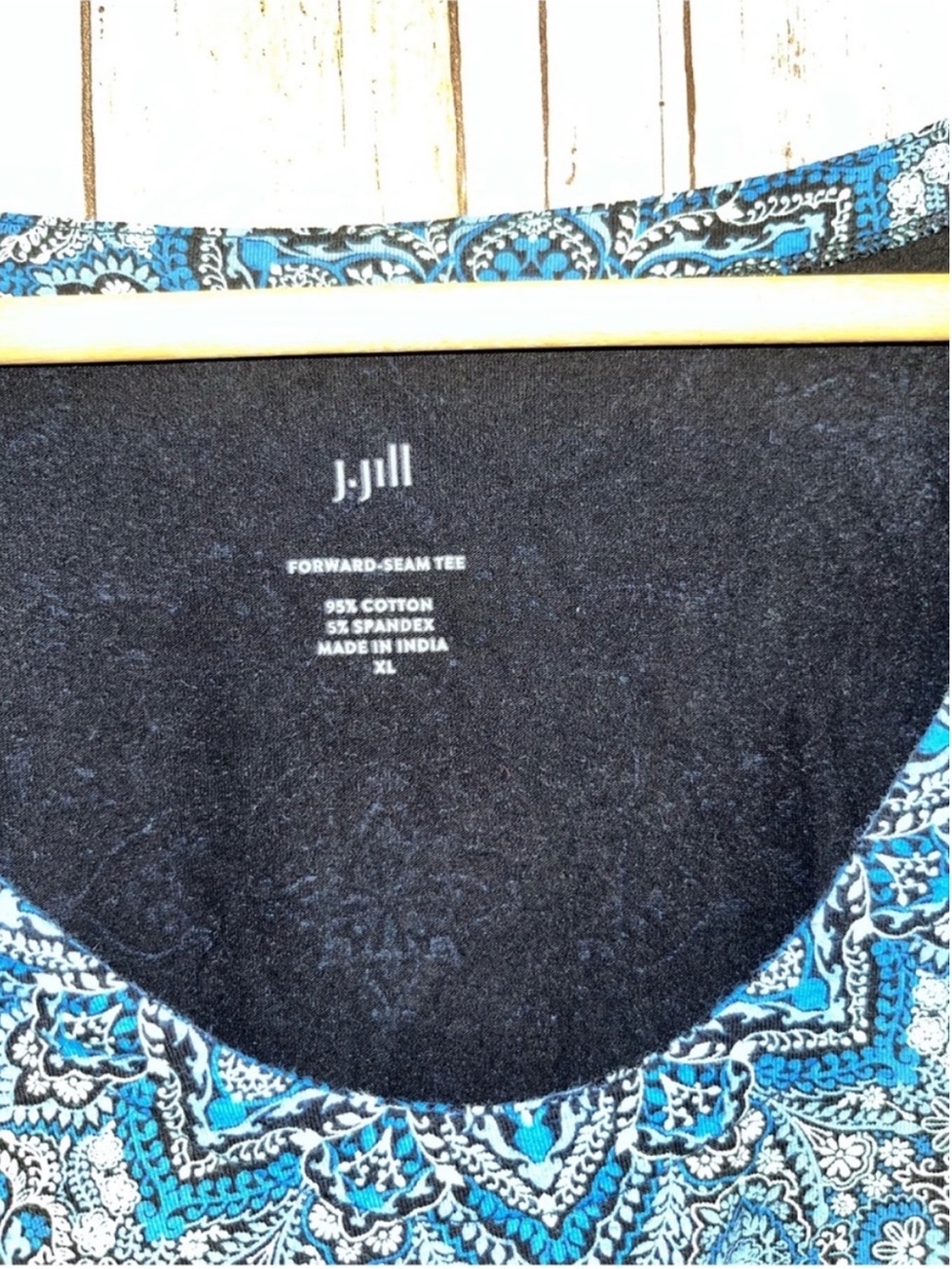J Jill XL Blue Medallion Print Forward Seam Tee Cotton Stretch Top - Picture 5 of 5